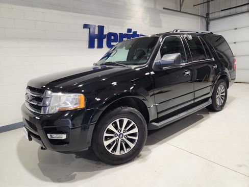 Used 2017 Ford Expedition XLT w/ Equipment Group 201A image 2