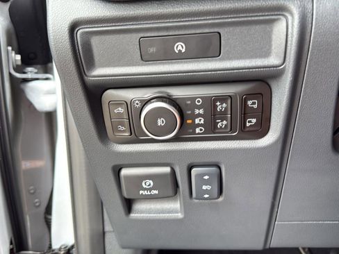 Used 2025 Ford F150 Raptor image 19