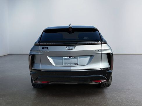 Used 2024 Cadillac Lyriq Luxury RWD image 4