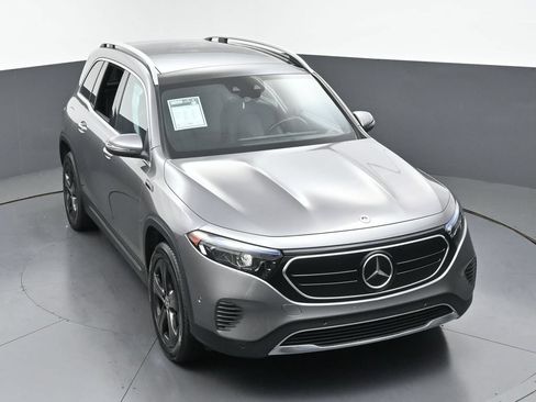 Used 2022 Mercedes-Benz EQB 350 4MATIC image 43