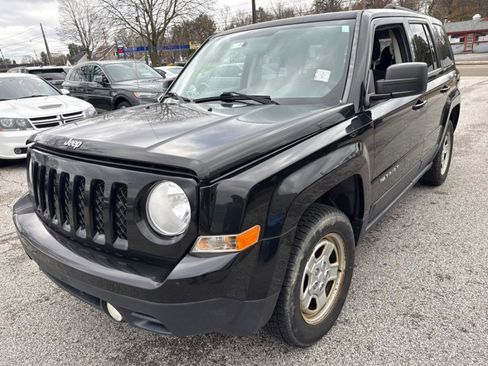 Used 2014 Jeep Patriot Sport w/ Power Value Group image 1
