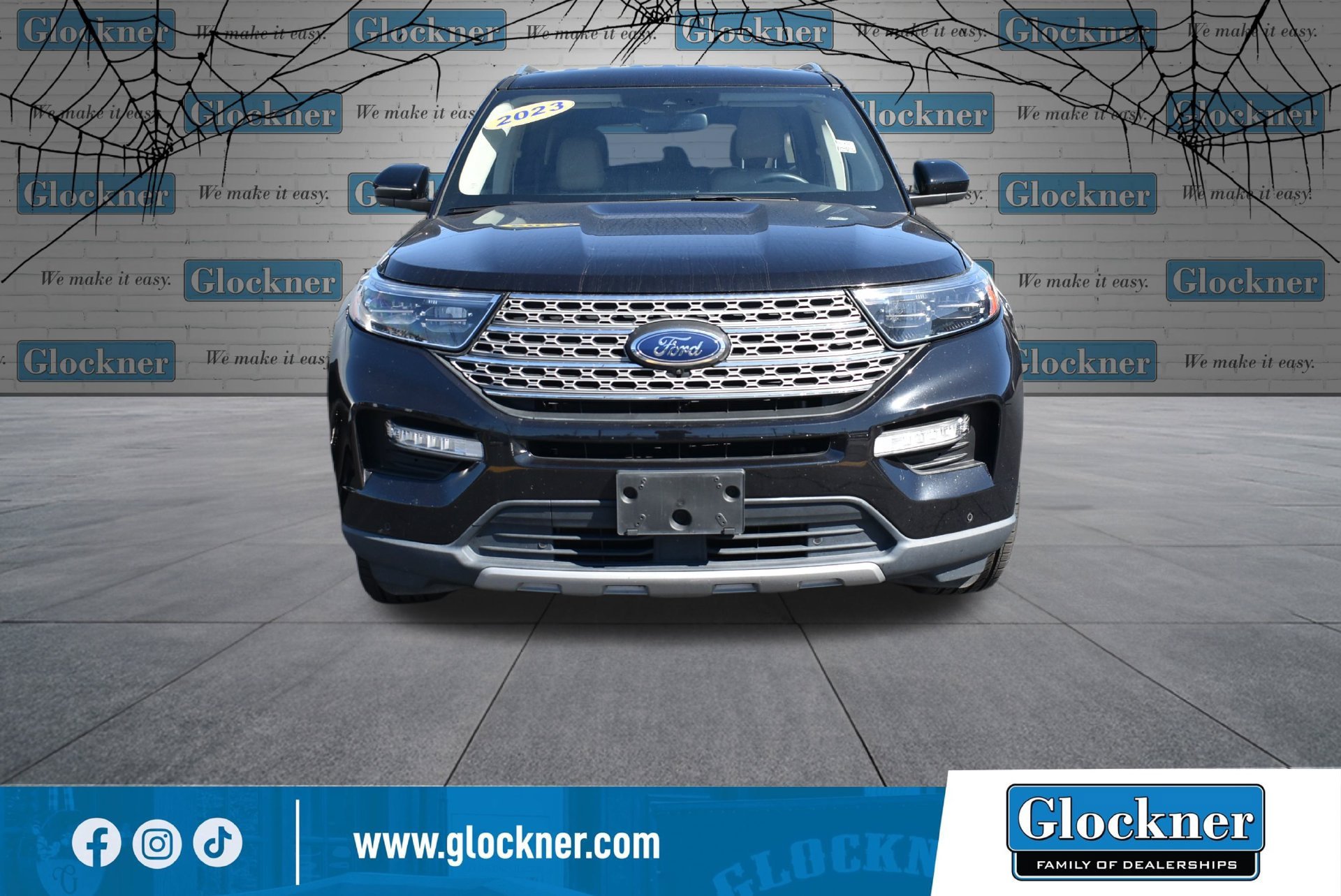 Used 2023 Ford Explorer Limited AWD/4WD image 2