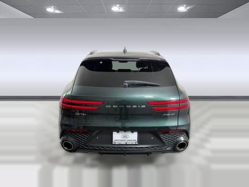 Used 2022 Genesis GV70 3.5T Sport w/ Sport Advanced Package AWD/4WD image 10