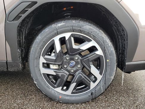 New 2025 Subaru Forester Limited image 12