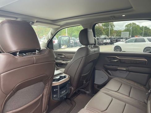 Used 2026 RAM 1500 Limited w/ Trailer Tow Group image 9