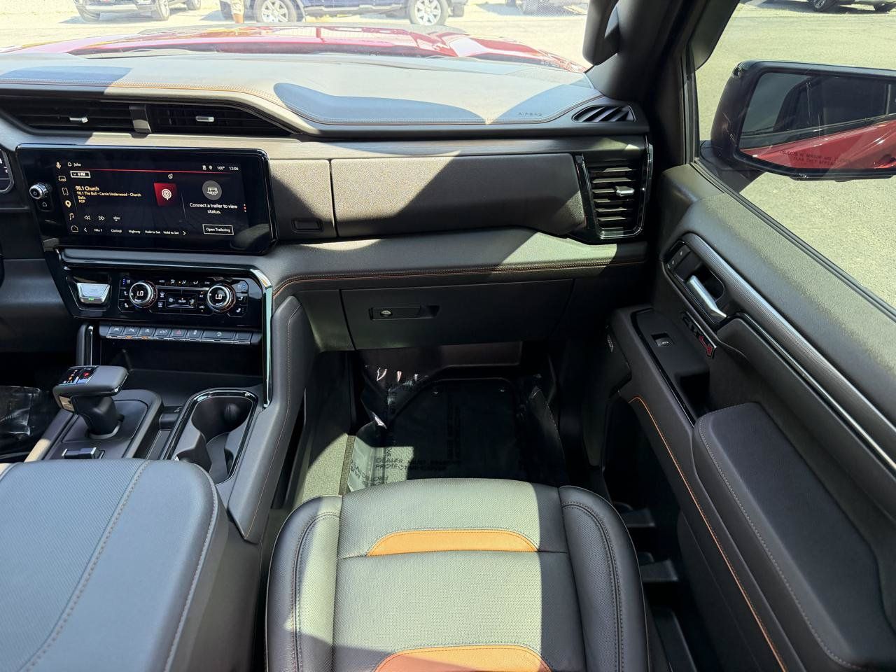 Used 2025 GMC Sierra 1500 AT4 w/ AT4 Premium Package AWD/4WD image 29