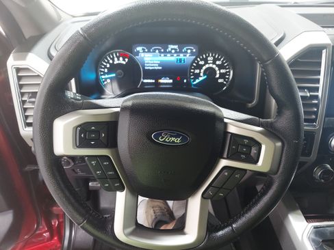 Used 2016 Ford F150 Lariat w/ Equipment Group 502A Luxury AWD/4WD image 9