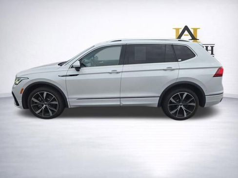 Certified 2024 Volkswagen Tiguan SEL R-Line AWD/4WD image 5