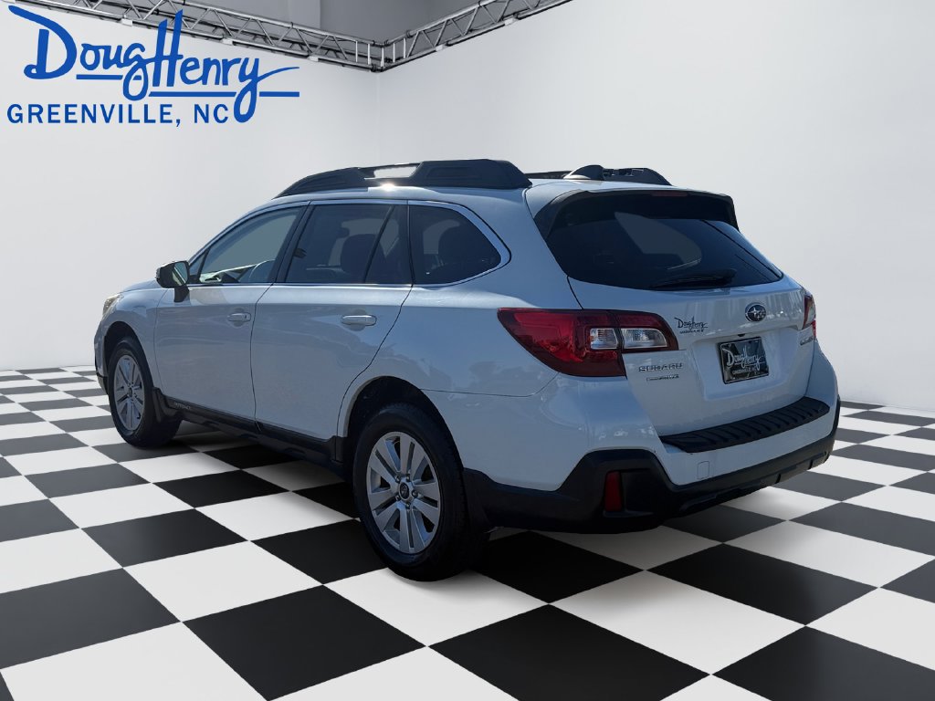 Used 2019 Subaru Outback 2.5i Premium w/ Popular Package #2 AWD/4WD image 3