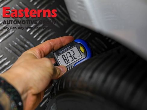 Used 2018 Lexus IS 300 AWD image 27