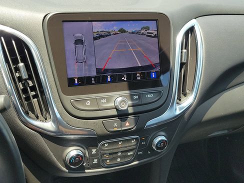 Used 2022 Chevrolet Equinox LT FWD image 27