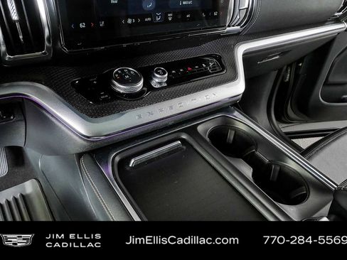 Used 2025 Ford Expedition Max Platinum w/ Stealth Appearance Package AWD/4WD image 19