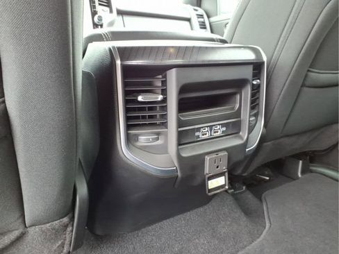 Used 2025 RAM 1500 Big Horn AWD/4WD image 14