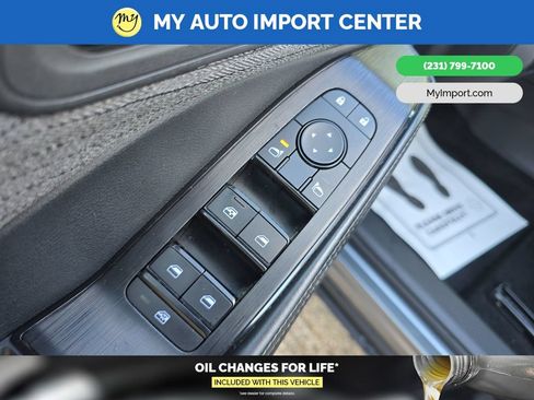 Used 2023 Nissan Rogue SV AWD/4WD image 11