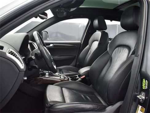 Used 2015 Audi Q5 2.0T Premium Plus w/ Technology Package image 5