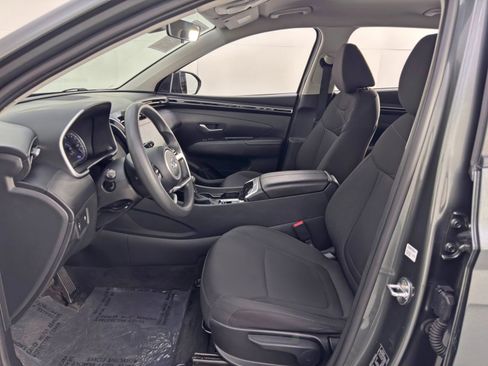 Used 2023 Hyundai Tucson SE image 15