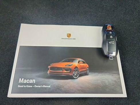 Used 2024 Porsche Macan image 59