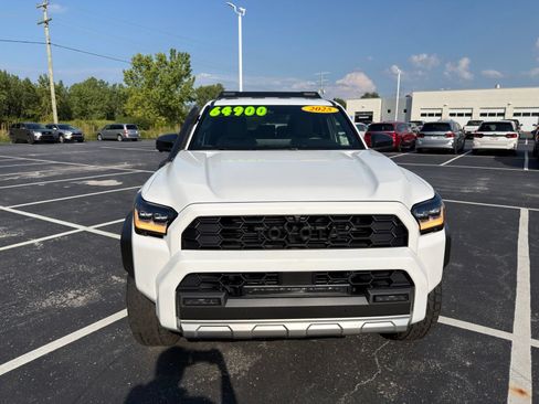 Used 2025 Toyota 4Runner Trailhunter AWD/4WD image 11