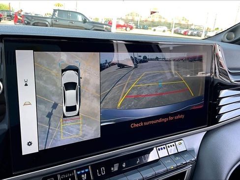 Used 2025 Toyota Camry XSE w/ Premium Plus Package image 27