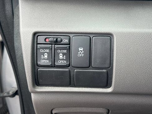 Used 2015 Honda Odyssey EX image 18