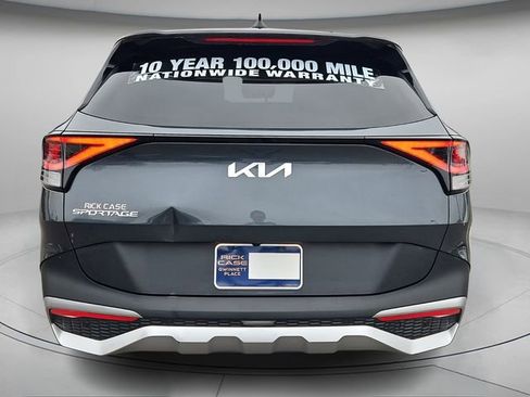 Used 2024 Kia Sportage EX image 6