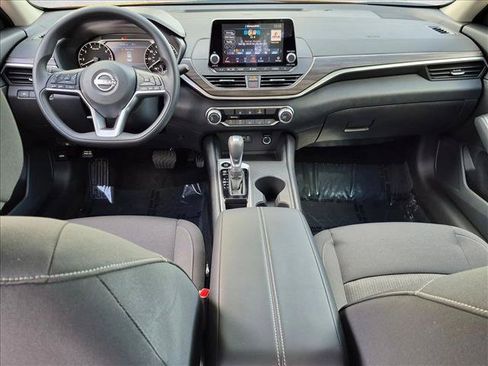 Certified 2026 Nissan Altima 2.5 SV FWD image 16