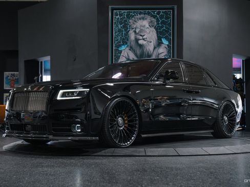Used 2022 Rolls-Royce Ghost Black Badge image 25