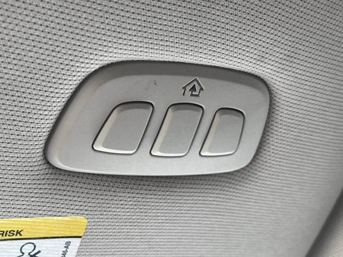 Used 2022 Ford Expedition XLT RWD image 26