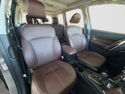 Used 2017 Subaru Forester 2.5i Touring AWD/4WD image 21