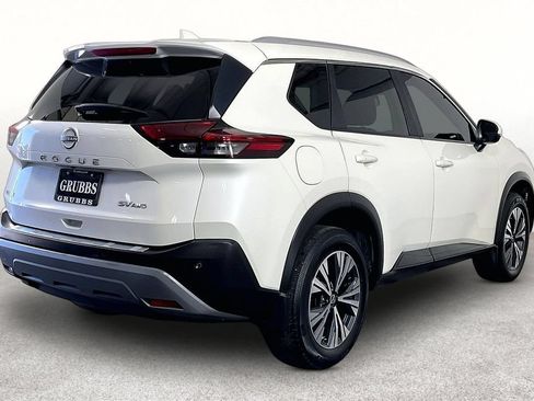 Used 2023 Nissan Rogue SV w/ SV Premium Package AWD/4WD image 2