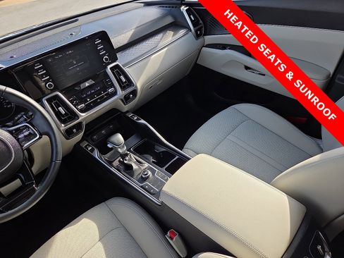 Used 2021 Kia Sorento S w/ Panoramic Sunroof Package image 13
