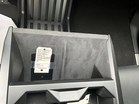 Used 2025 Tesla Cybertruck Cyberbeast AWD/4WD image 26