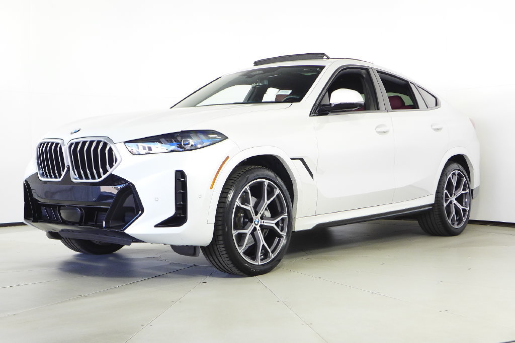 Used 2025 BMW X6 xDrive40i w/ Premium Package AWD/4WD image 2