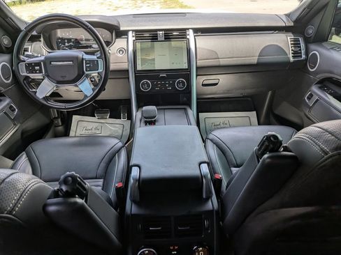 Used 2021 Land Rover Discovery S R-Dynamic AWD/4WD image 15