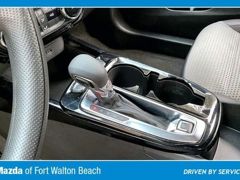 Used 2024 Chevrolet Trax LT image 15