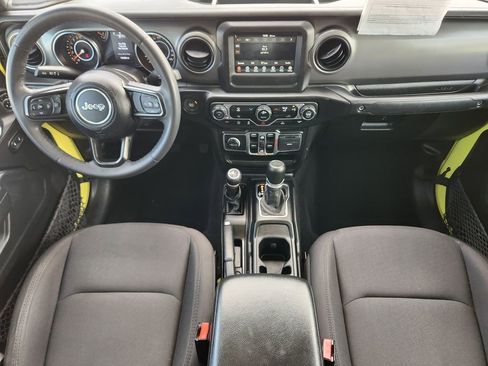 Used 2023 Jeep Gladiator Sport AWD/4WD image 25