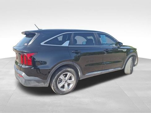 Used 2021 Kia Sorento LX FWD image 7