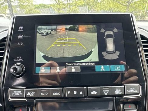 Used 2021 Honda Odyssey Touring image 21
