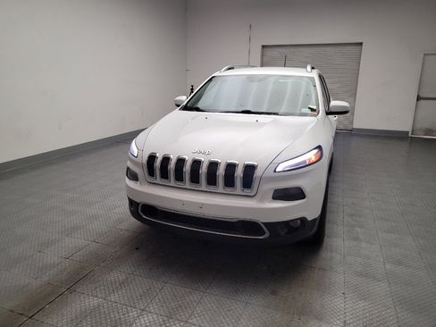 Used 2017 Jeep Cherokee Limited FWD image 15