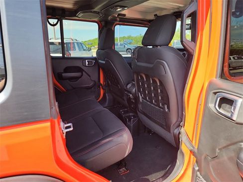 Used 2018 Jeep Wrangler Unlimited Rubicon image 28
