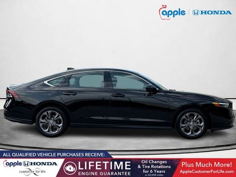 Used 2023 Honda Accord EX image 2