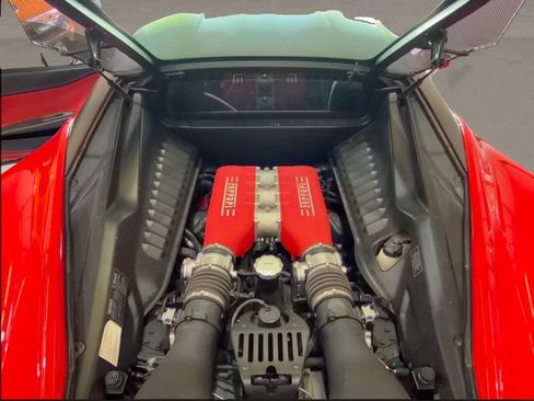 Used 2014 Ferrari 458 Italia Coupe RWD image 14