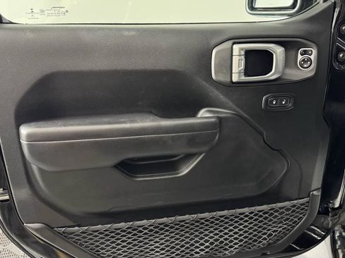 Used 2020 Jeep Gladiator Sport w/ Quick Order Package 24S AWD/4WD image 15