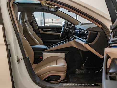 Certified 2025 Porsche Panamera 4 AWD/4WD image 29