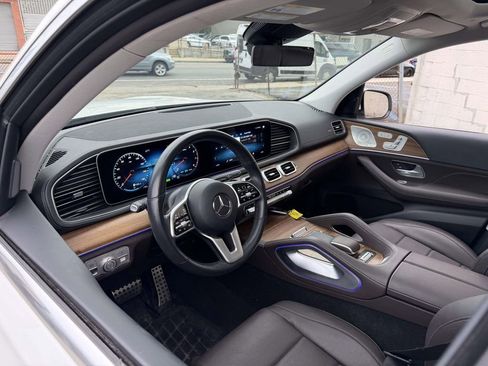 Used 2023 Mercedes-Benz GLS 450 4MATIC image 21