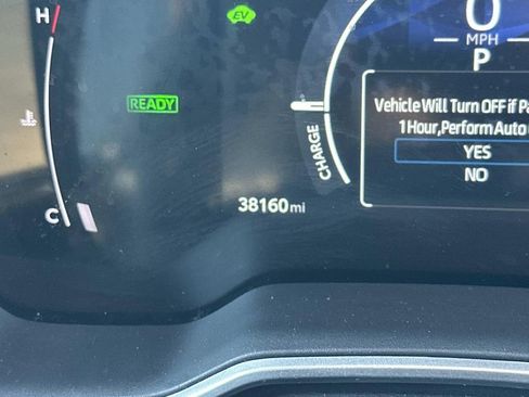 Used 2025 Toyota Corolla Cross AWD Hybrid image 21