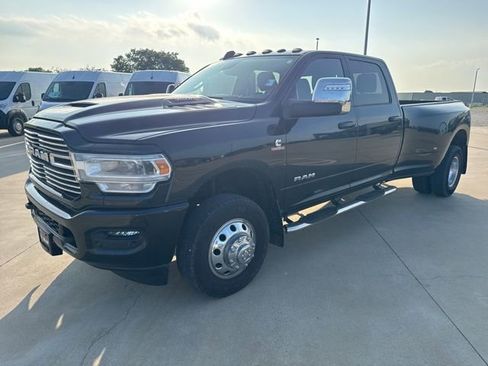 Used 2023 RAM 3500 Laramie AWD/4WD image 3