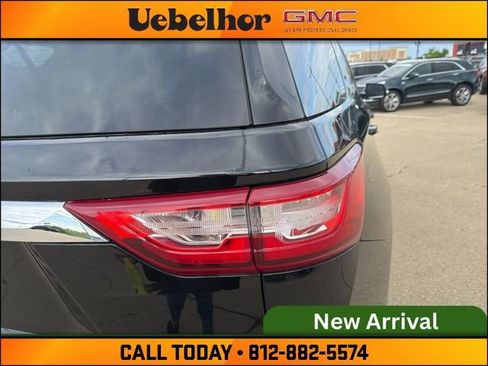 Used 2019 Chevrolet Traverse LT w/ LT Premium Package AWD/4WD image 10
