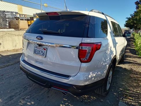 Used 2018 Ford Explorer XLT w/ Equipment Group 202A image 23