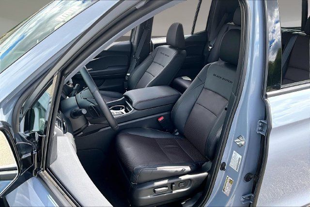 Used 2026 Honda Ridgeline Black Edition image 21